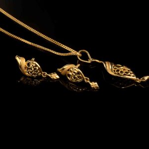 Gold Pendant 9